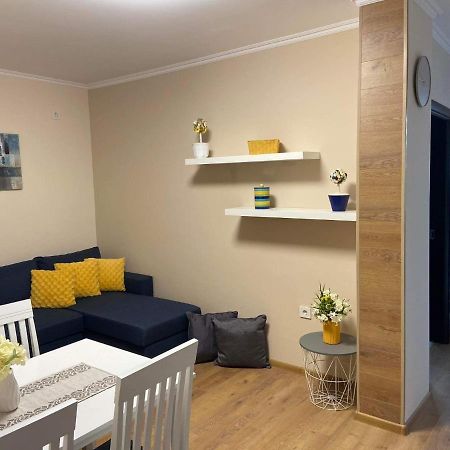 Flowers Garden Apartment Veliko Tarnovo Exterior foto
